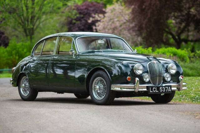Image 1/10 of Jaguar Mk II 3.8 (1963)