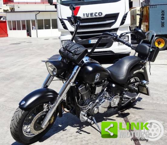 Immagine 1/30 di Yamaha XVS 1600 Wild Star (2000)