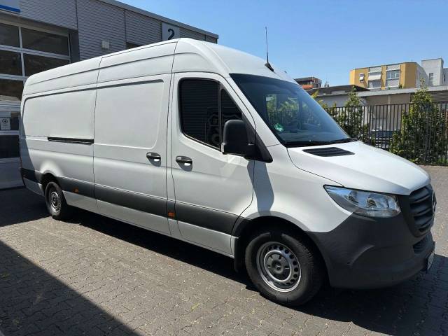 Image 1/29 de Mercedes-Benz Sprinter 316 CDI (2019)