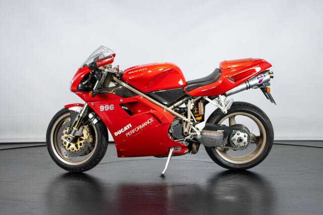 Immagine 1/50 di Ducati DUMMY (2000)