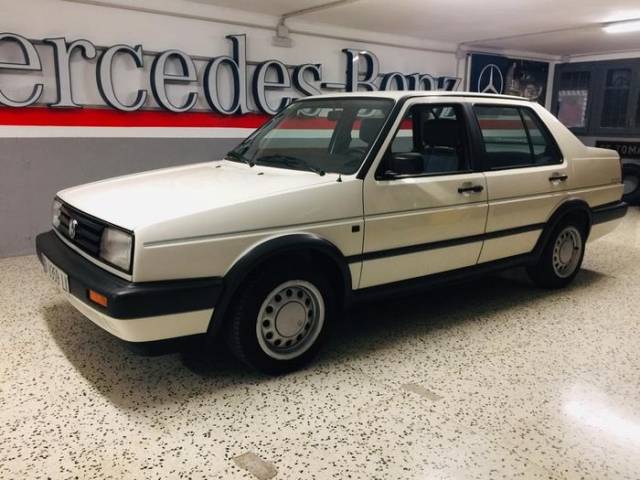 Image 1/9 of Volkswagen Jetta II 1.8 (1990)