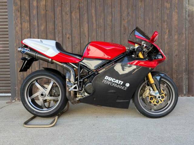 Bild 1/46 von Ducati 996 SPS (2000)