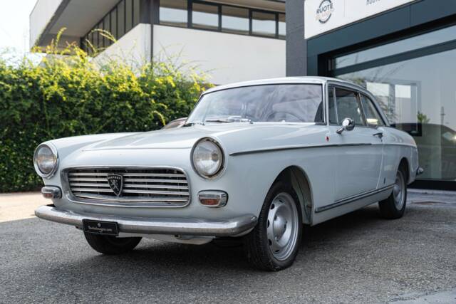 Image 1/29 of Peugeot 404 Coupé (1966)