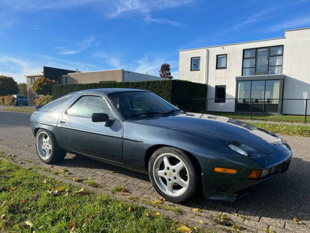 Bild 1/8 von Porsche 928 (1982)