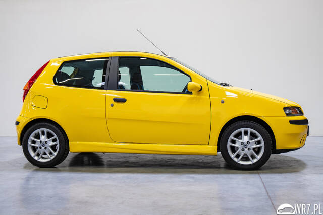 Image 1/89 of FIAT Punto HGT (2000)