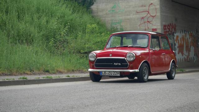 Image 1/26 de Innocenti Mini Cooper 1300 (1974)