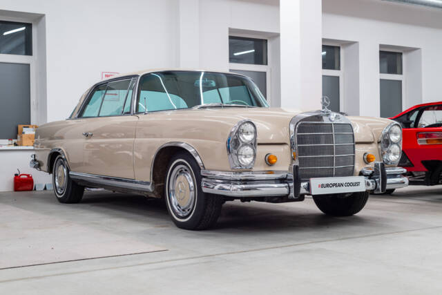 Image 1/90 of Mercedes-Benz 250 SE (1966)