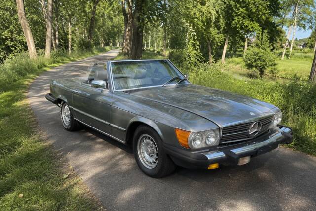 Image 1/8 of Mercedes-Benz 380 SL (1982)
