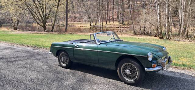 Image 1/8 of MG MGC (1968)