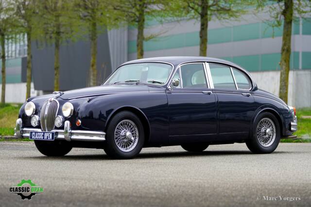 Image 1/42 of Jaguar Mk II 3.8 (1963)