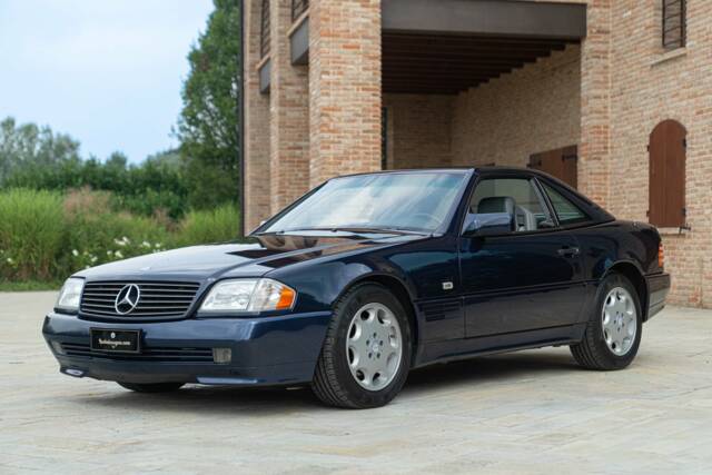 Immagine 1/50 di Mercedes-Benz SL 320 (1995)