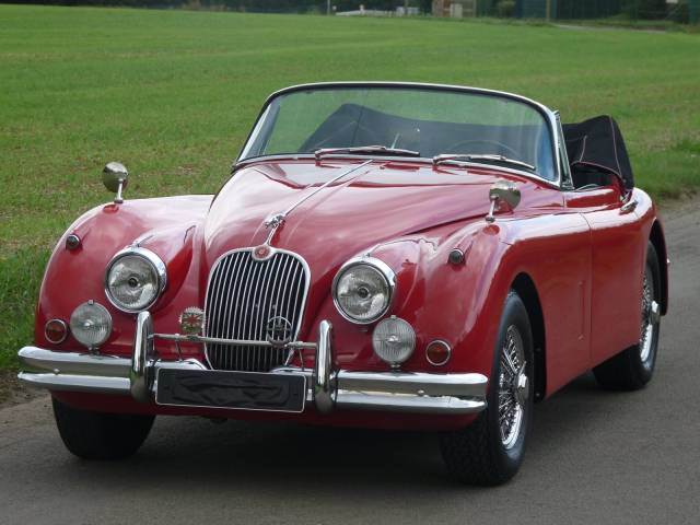 Image 1/11 of Jaguar XK 150 DHC (1958)
