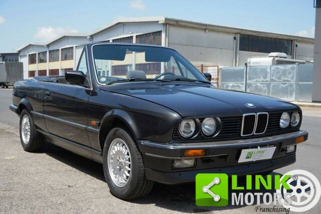 Bild 1/10 von BMW 320i (1989)