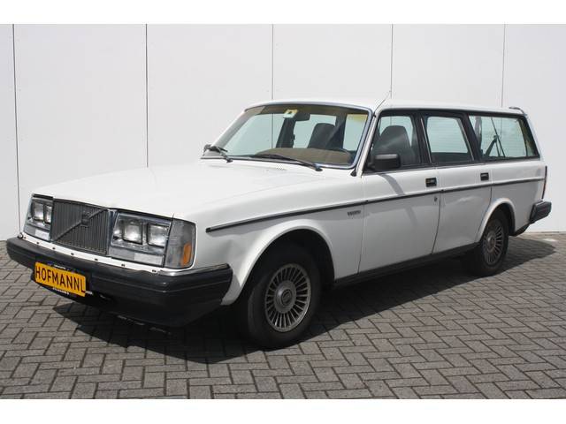 Image 1/11 of Volvo 245 GL D (1984)