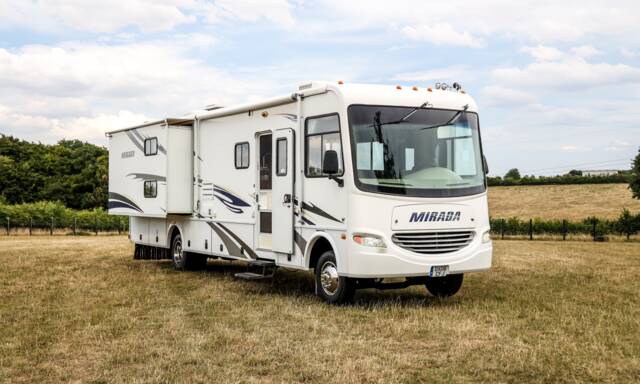 Imagen 1/28 de Coachmen Mirada 350 DS (2008)