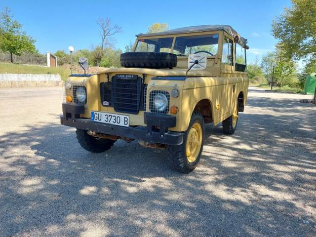 Bild 1/9 von Santana Land Rover 88 (1978)