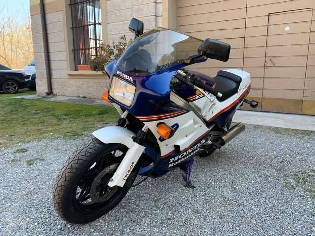Imagen 1/12 de Honda DUMMY (1986)