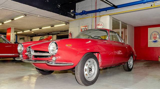 Image 1/23 of Alfa Romeo Giulia Sprint Speciale (1965)