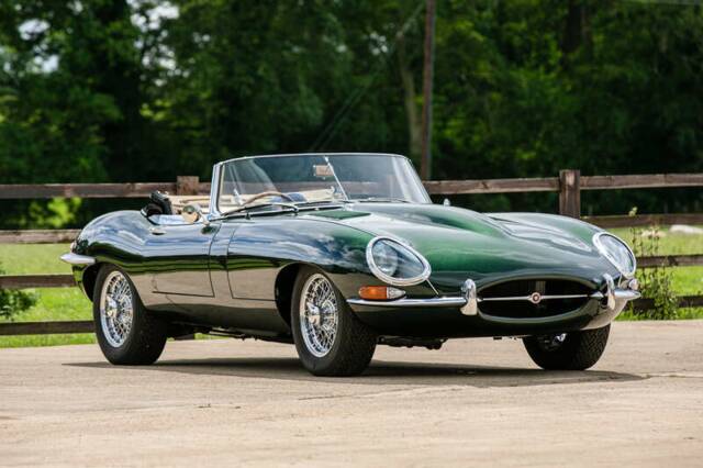 Image 1/34 de Jaguar E-Type (1967)