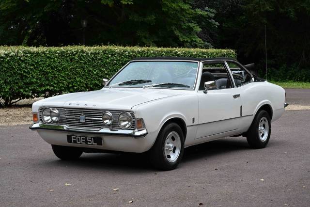 Image 1/8 of Ford Cortina 1600 (1973)