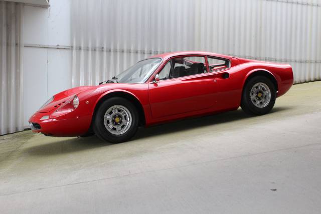Image 1/11 de Ferrari Dino 246 GT (1970)