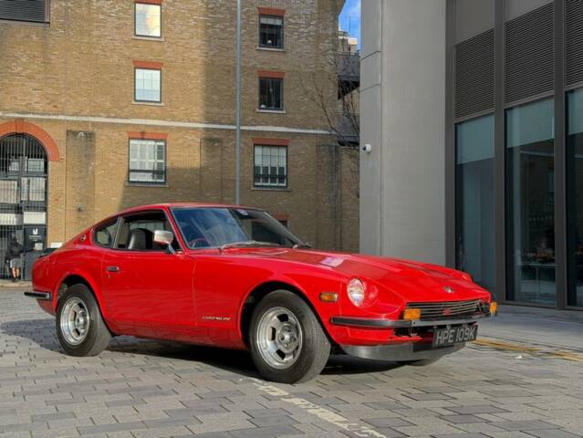 Image 1/50 of Datsun 240 Z (1972)