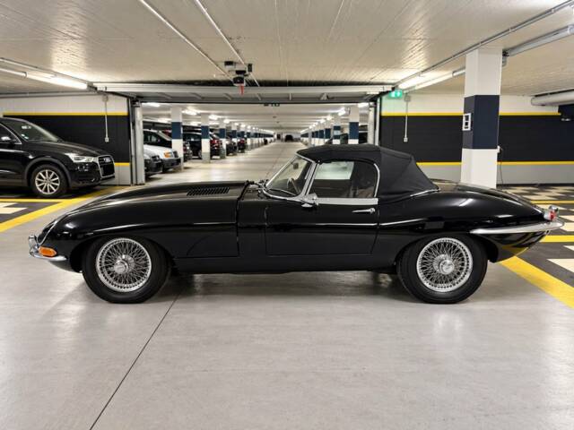 Afbeelding 1/8 van Jaguar E-Type (1968)