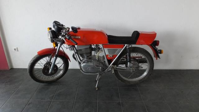 Image 1/6 de MV Agusta DUMMY (1977)