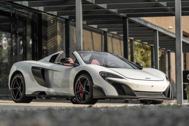 Afbeelding 1/9 van McLaren 675LT Spider (2016)