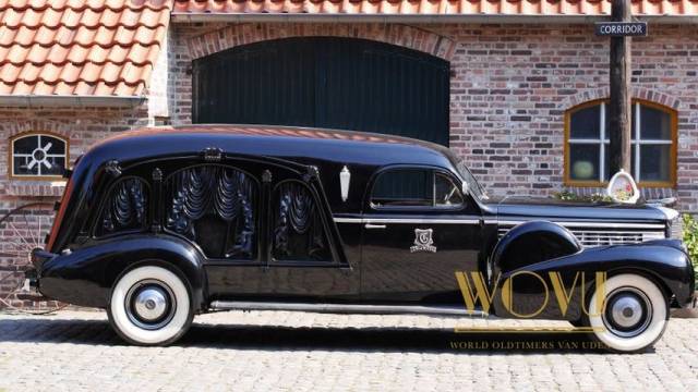 Immagine 1/9 di Cadillac V-16 (1938)