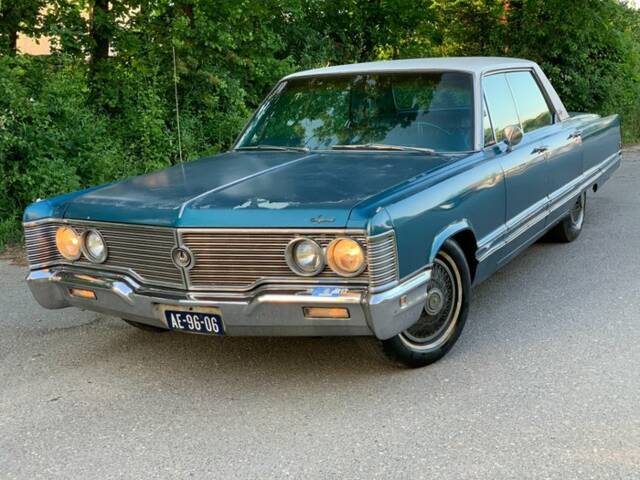 Image 1/7 of Chrysler Imperial Coupe (1968)