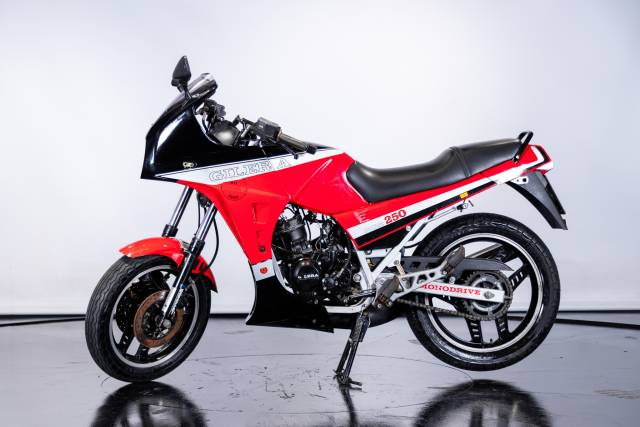 Image 1/46 de Gilera NGR 250 (1986)