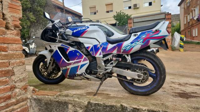 Bild 1/4 von Suzuki GSX-R 750 (1994)