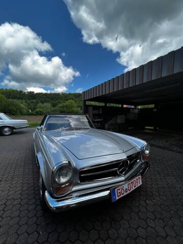 Imagen 1/5 de Mercedes-Benz 230 SL (1967)