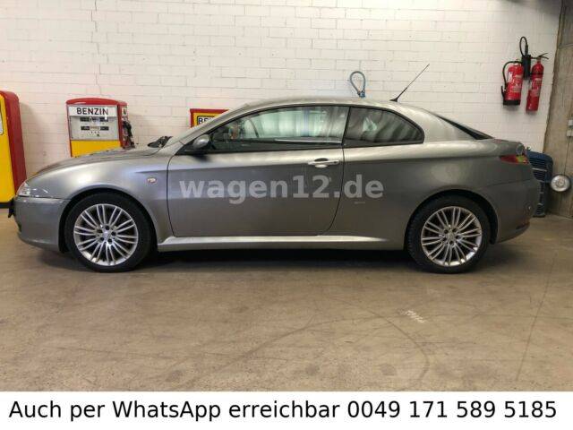 Imagen 1/11 de Alfa Romeo GT 3.2 V6 (2004)