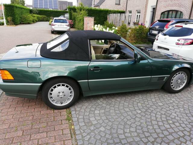 Image 1/8 of Mercedes-Benz 300 SL (1990)