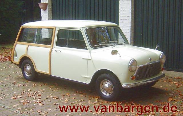 Image 1/25 of Morris Mini Traveller (1969)