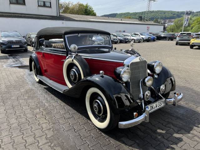 Image 1/19 of Mercedes-Benz 230 Cabriolet B (1937)