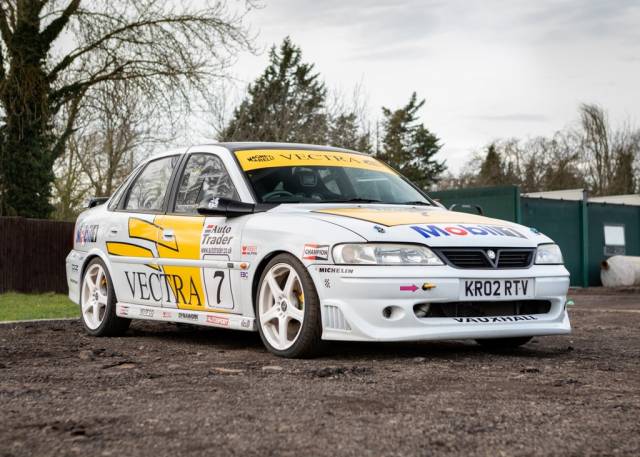 Image 1/12 of Vauxhall Vectra 2,5 (2002)