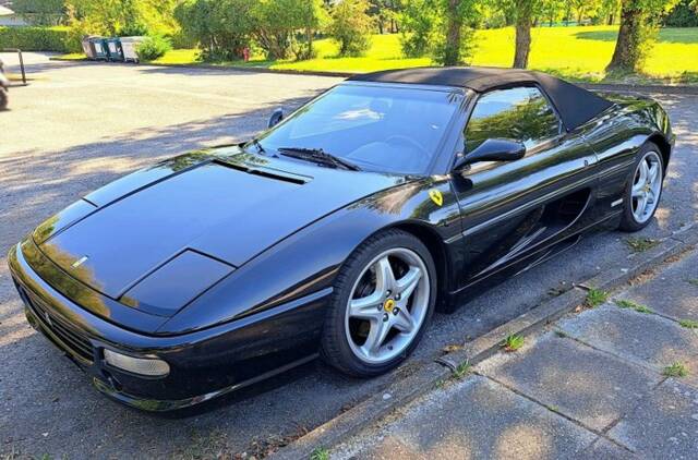 Afbeelding 1/4 van Ferrari F 355 Spider (1999)