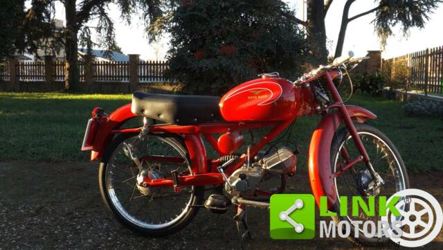 Afbeelding 1/10 van Moto Guzzi DUMMY (1952)