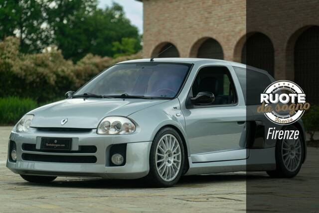 Image 1/50 de Renault Clio II V6 (2002)