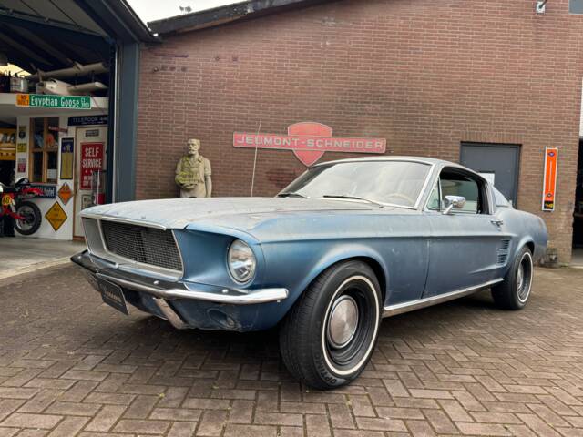Afbeelding 1/32 van Ford Mustang Custom (1967)