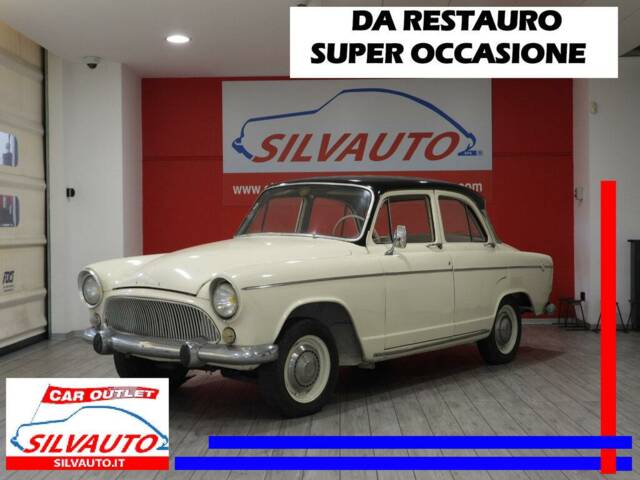 Image 1/15 of SIMCA Aronde P 60 Monthléry Spéciale (1961)