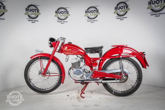 Bild 1/4 von Benelli DUMMY (1951)