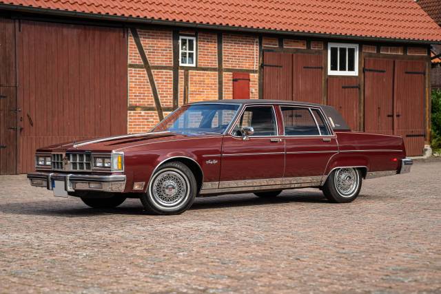 Bild 1/46 von Oldsmobile 98 Regency (1981)
