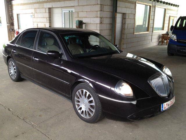 Imagen 1/14 de Lancia Thesis 3.0 V6 (2003)