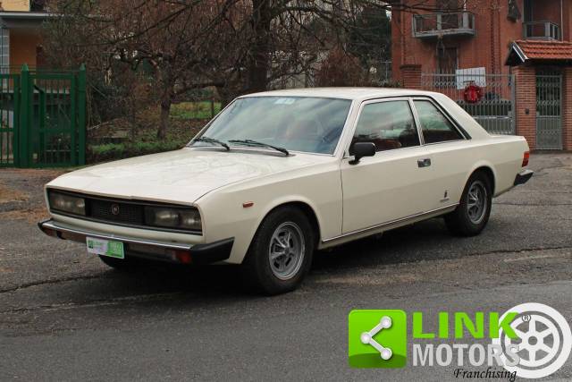Image 1/10 de FIAT 130 Coupé (1976)