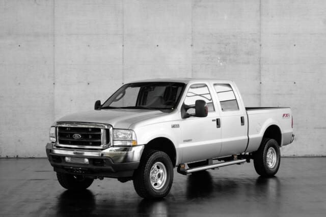 Image 1/41 de Ford F-350 Super Duty (2004)
