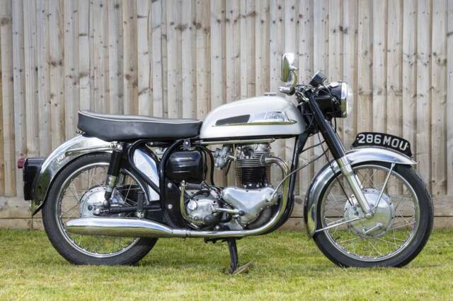 Immagine 1/39 di Norton 650 SS (1964)